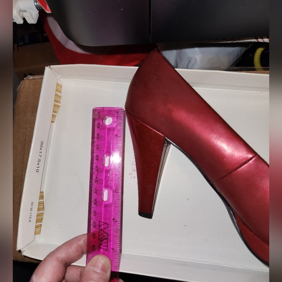 Mixit fauna red pumps used 8 1/2 - Picture 11 of 12